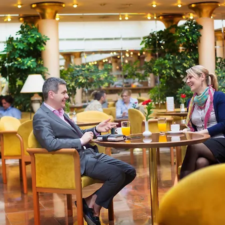 Отель Galerie Royale