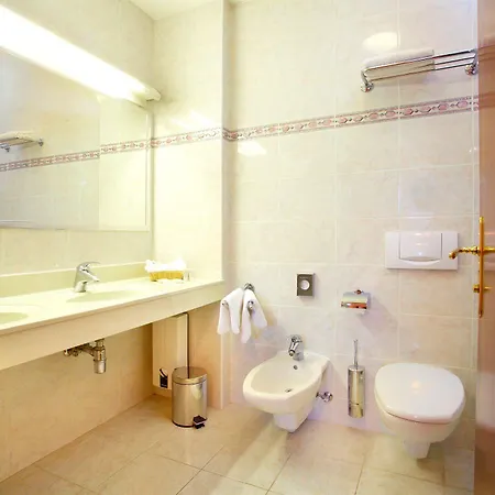 Hotel Galerie Royale 4*