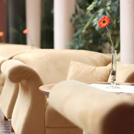 מלון Galerie Royale 4*