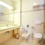 Ξενοδοχείο Galerie Royale 4*